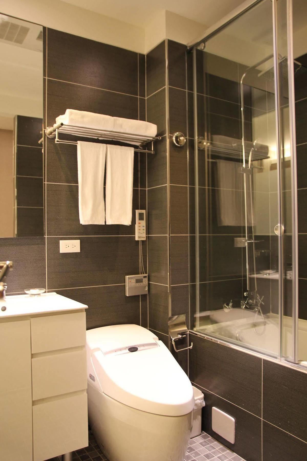 Capital Hotel Songshan Tajpej Zewnętrze zdjęcie